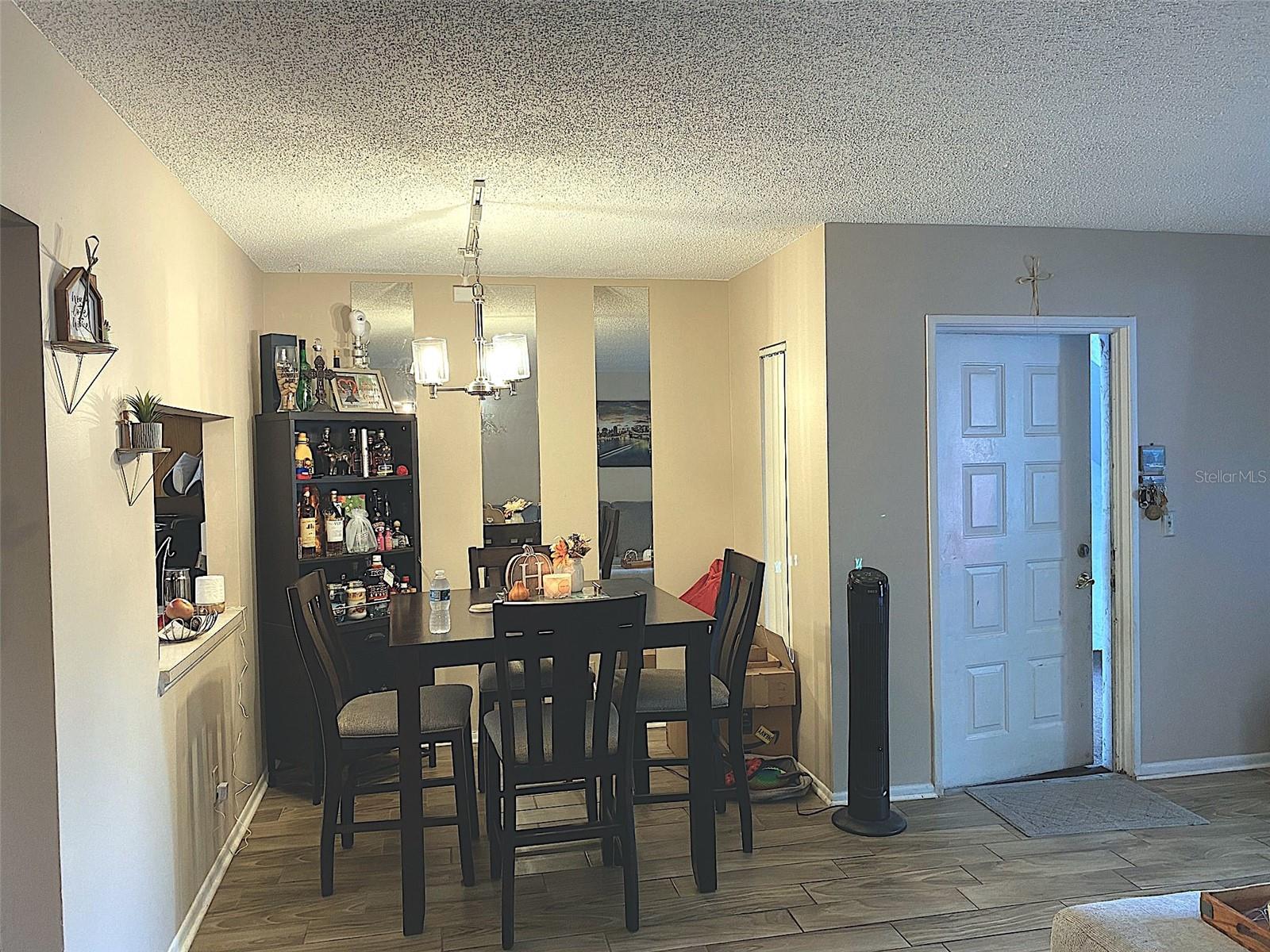 Image 4 of 23 For 8213 Sun Spring Circle 31