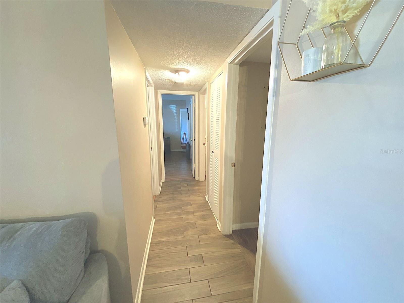 Image 9 of 23 For 8213 Sun Spring Circle 31