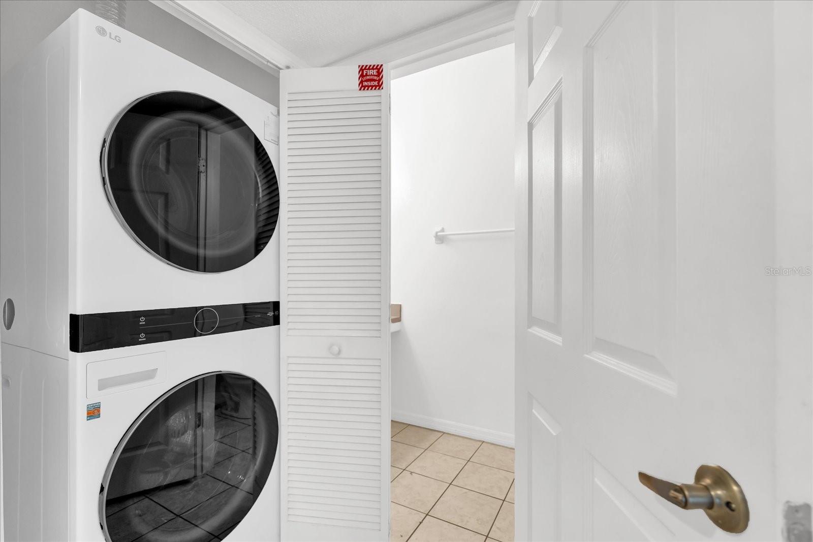 Image 21 of 31 For 1001 Park Ridge Circle