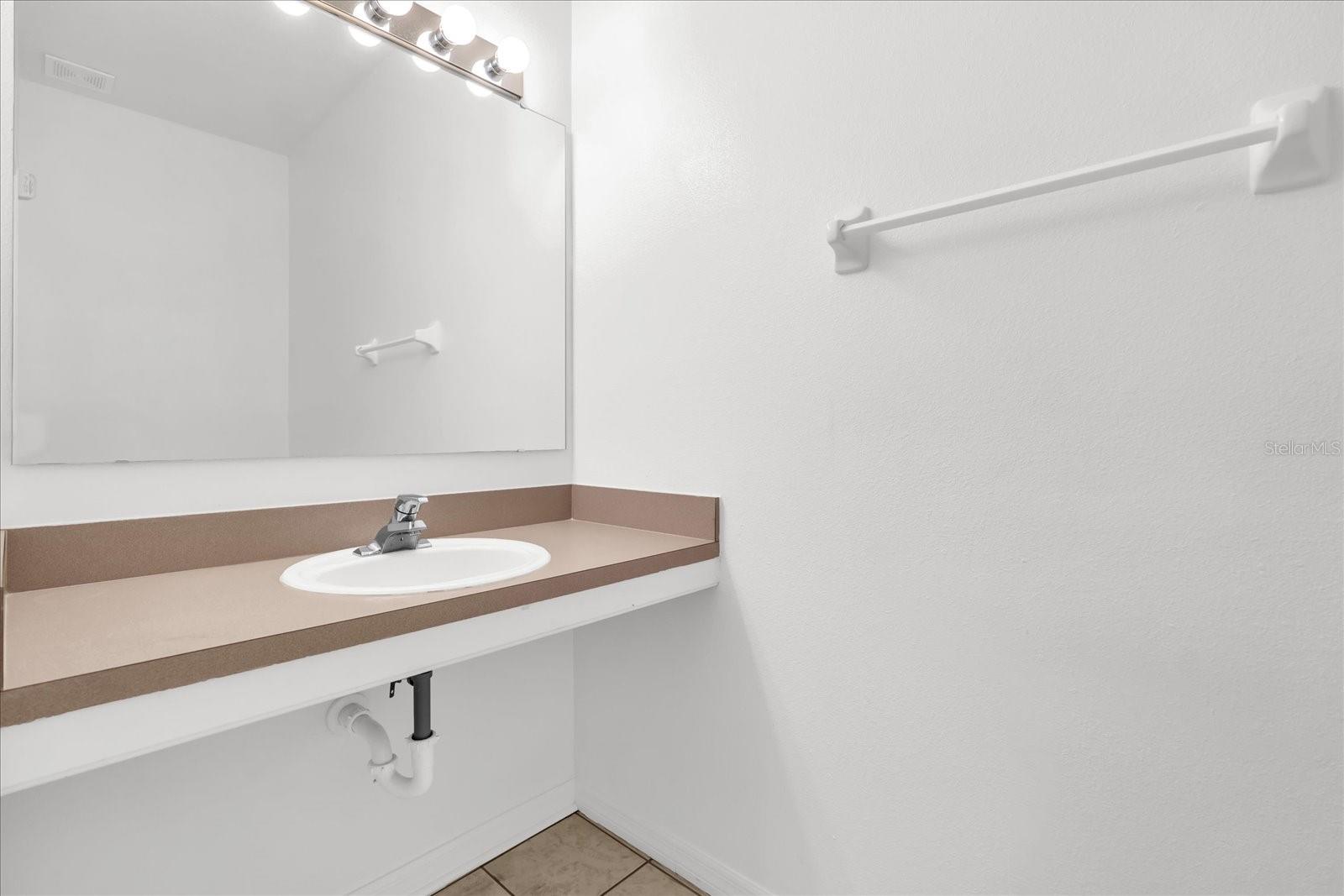 Image 22 of 31 For 1001 Park Ridge Circle