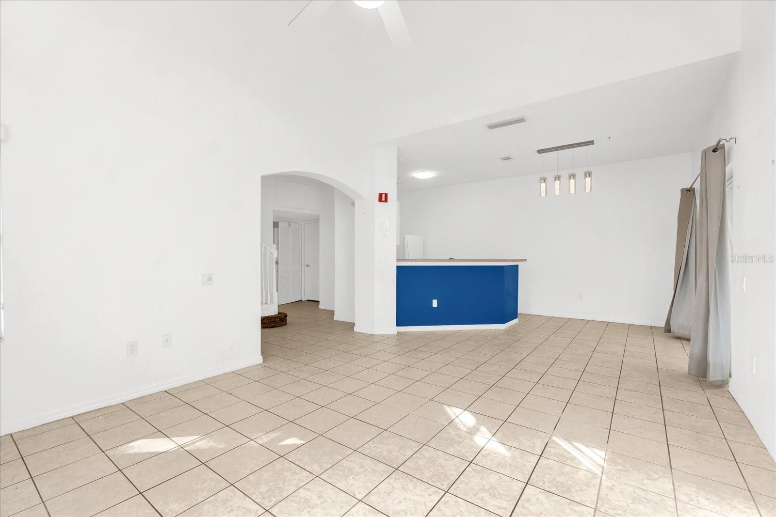 Image 3 of 31 For 1001 Park Ridge Circle