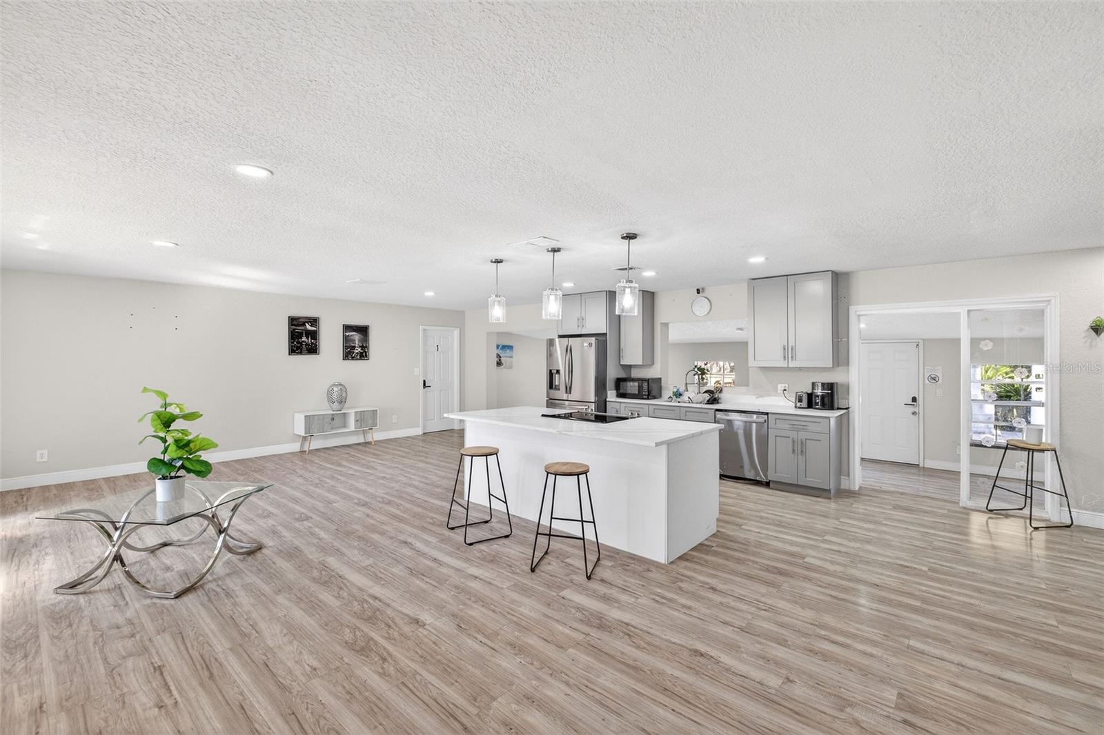 Image 5 of 38 For 4121 White Heron Drive