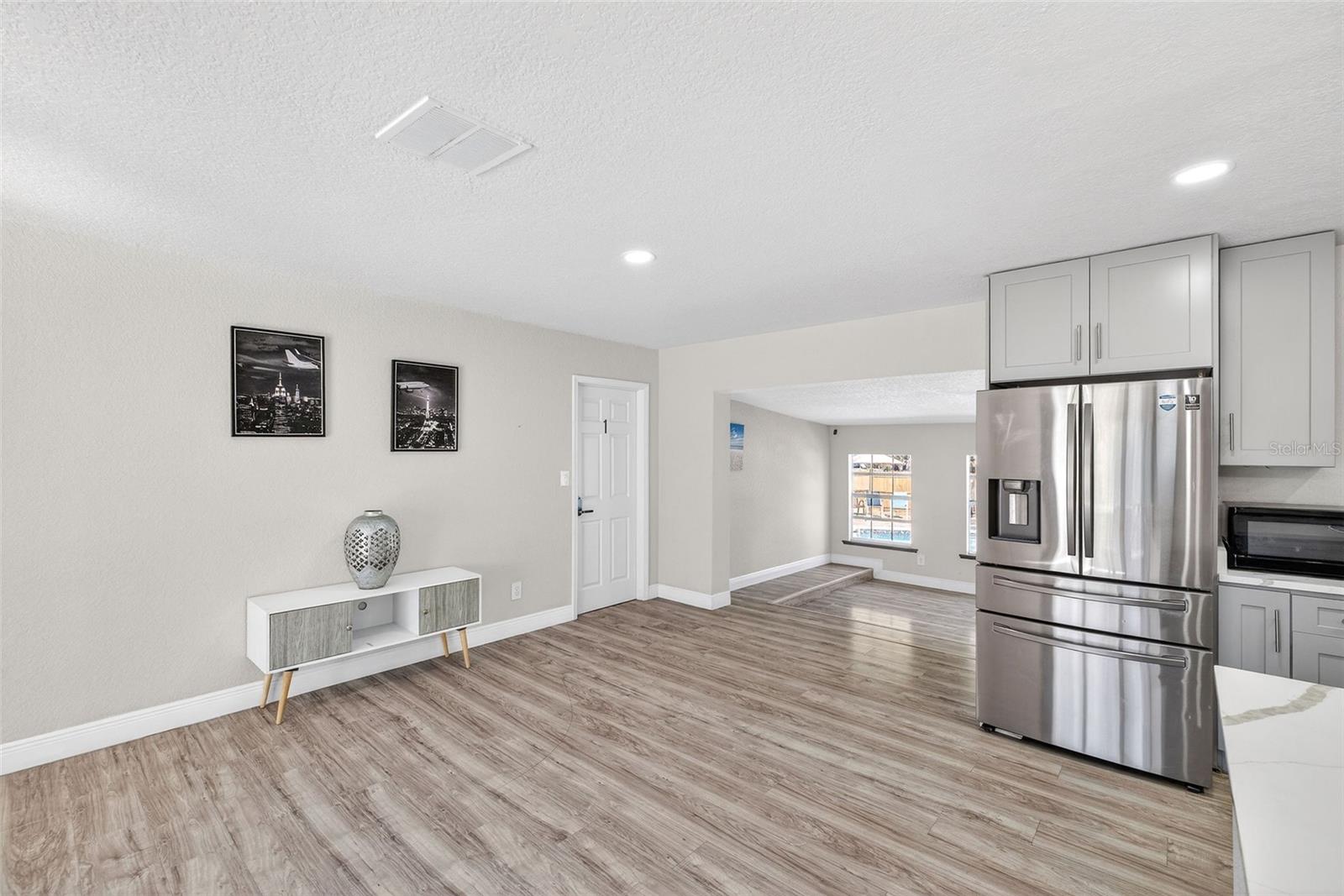 Image 8 of 38 For 4121 White Heron Drive