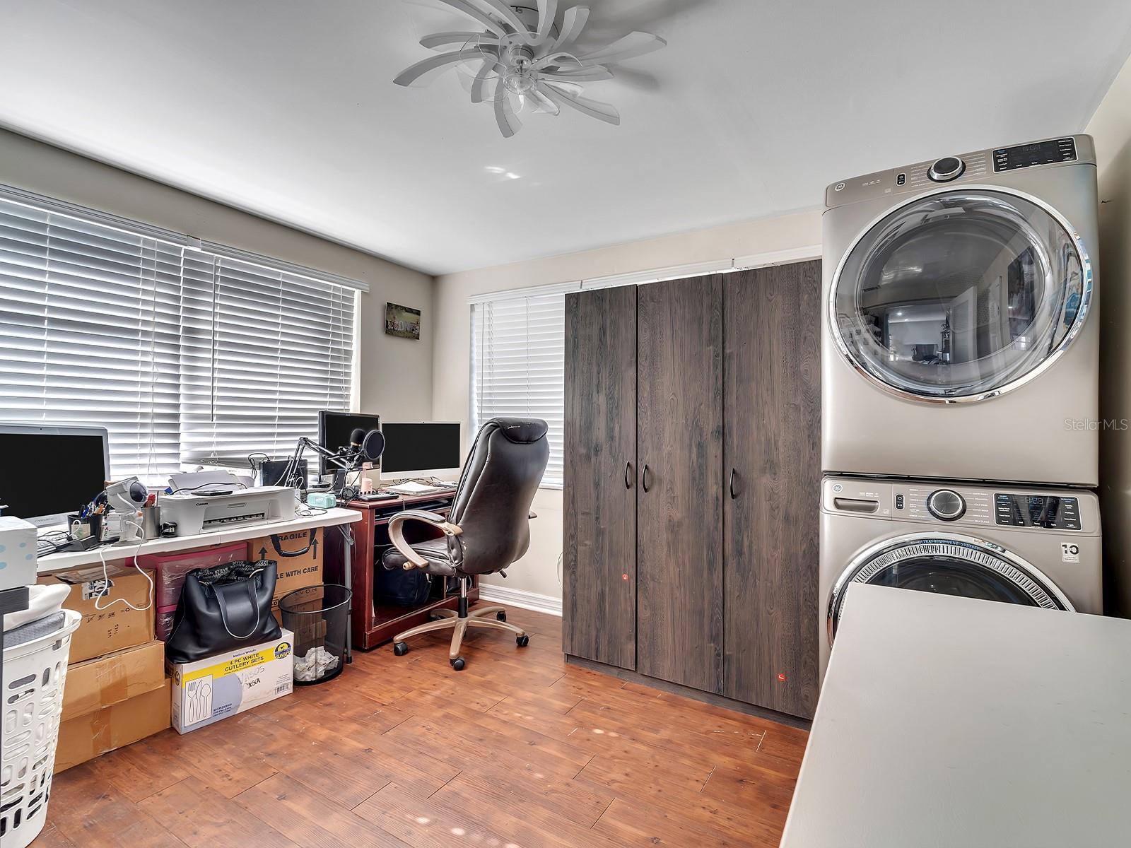 Image 16 of 27 For 7684 Oakhurst Road