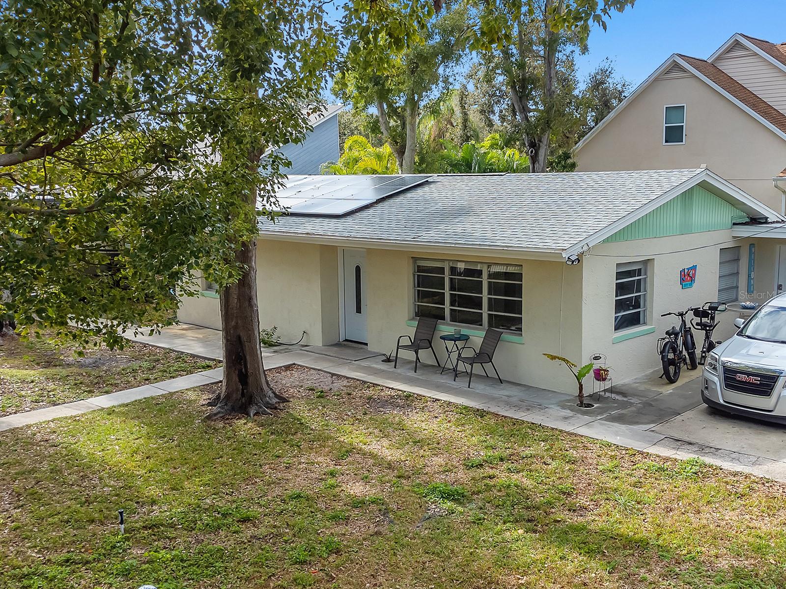 Image 3 of 27 For 7684 Oakhurst Road