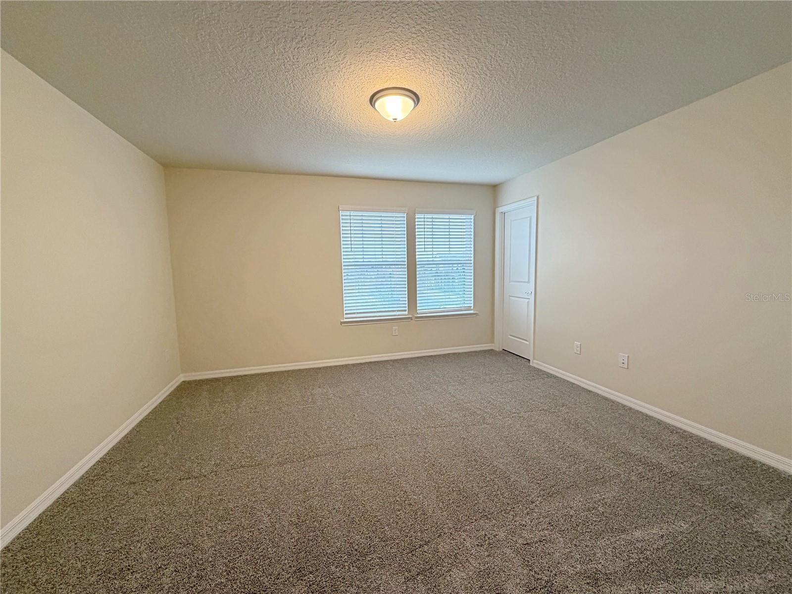 Image 12 of 37 For 16234 Merry Alley