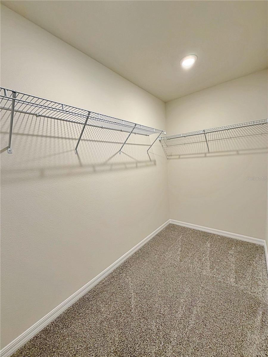 Image 13 of 37 For 16234 Merry Alley