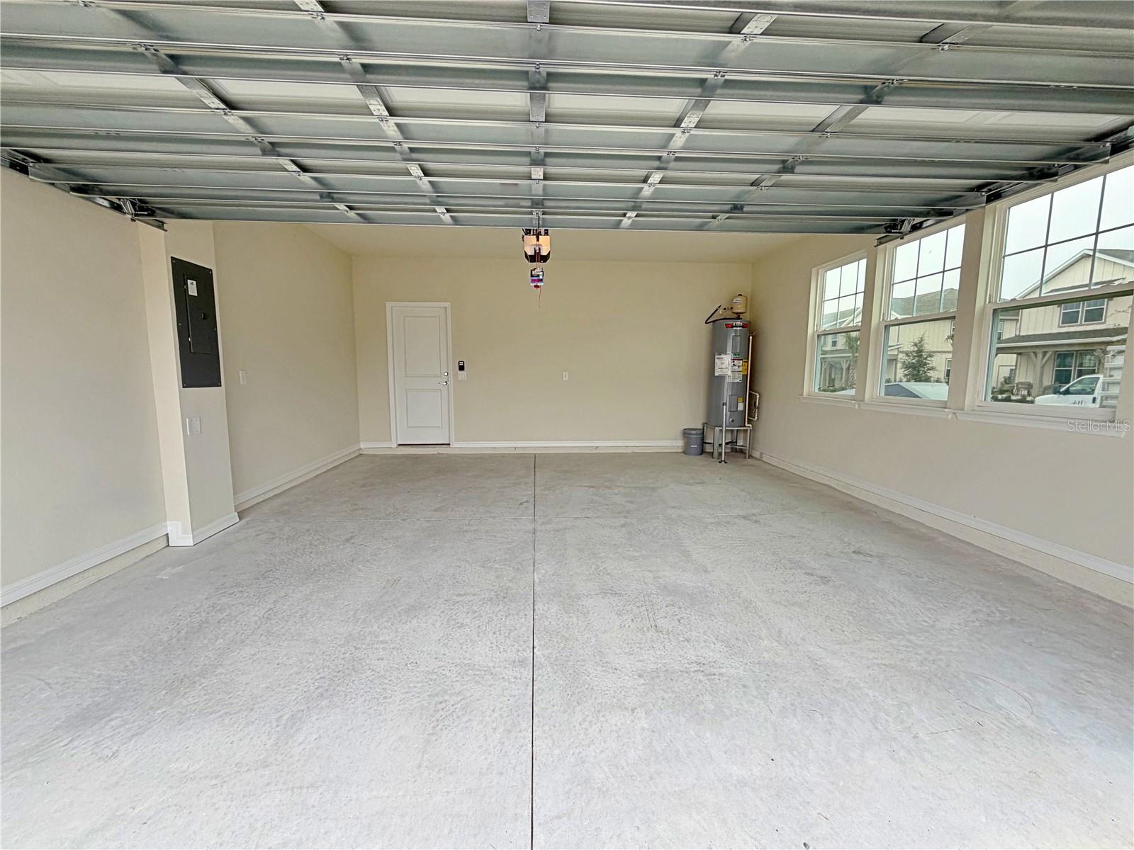 Image 28 of 37 For 16234 Merry Alley