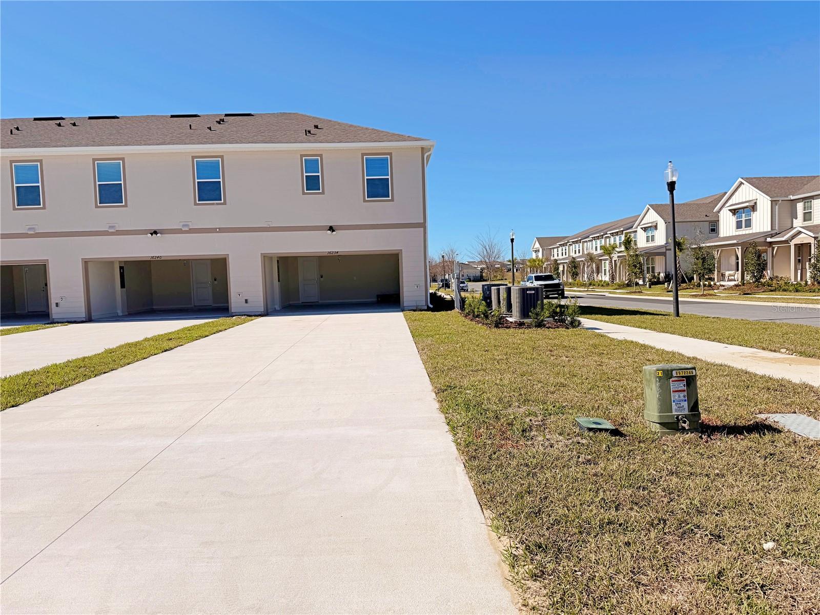 Image 29 of 37 For 16234 Merry Alley