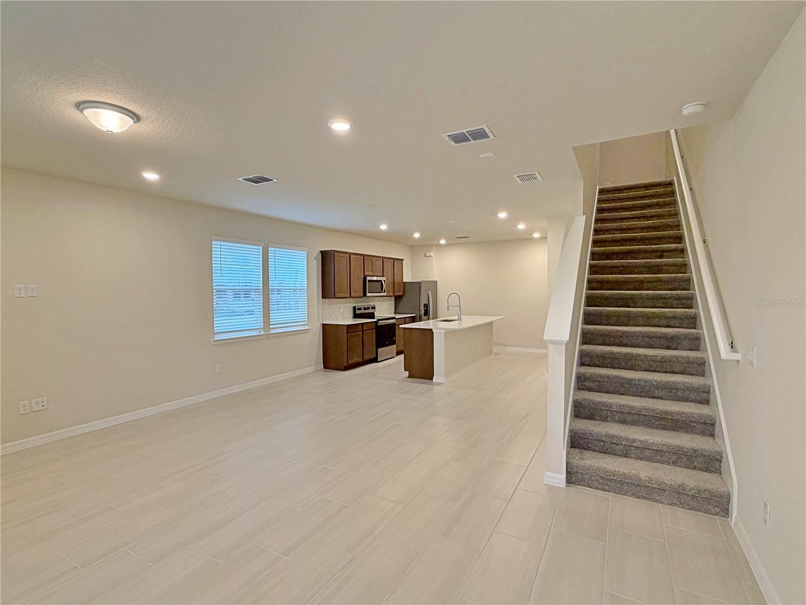 Image 3 of 37 For 16234 Merry Alley