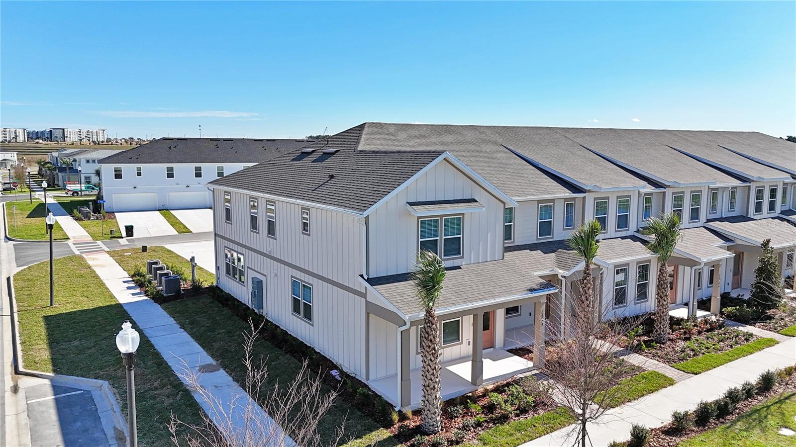 Image 32 of 37 For 16234 Merry Alley