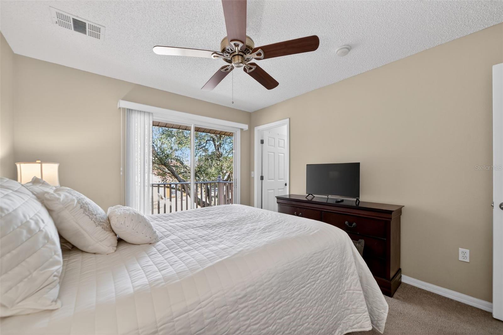 Image 19 of 59 For 8538 Crystal Cove Loop