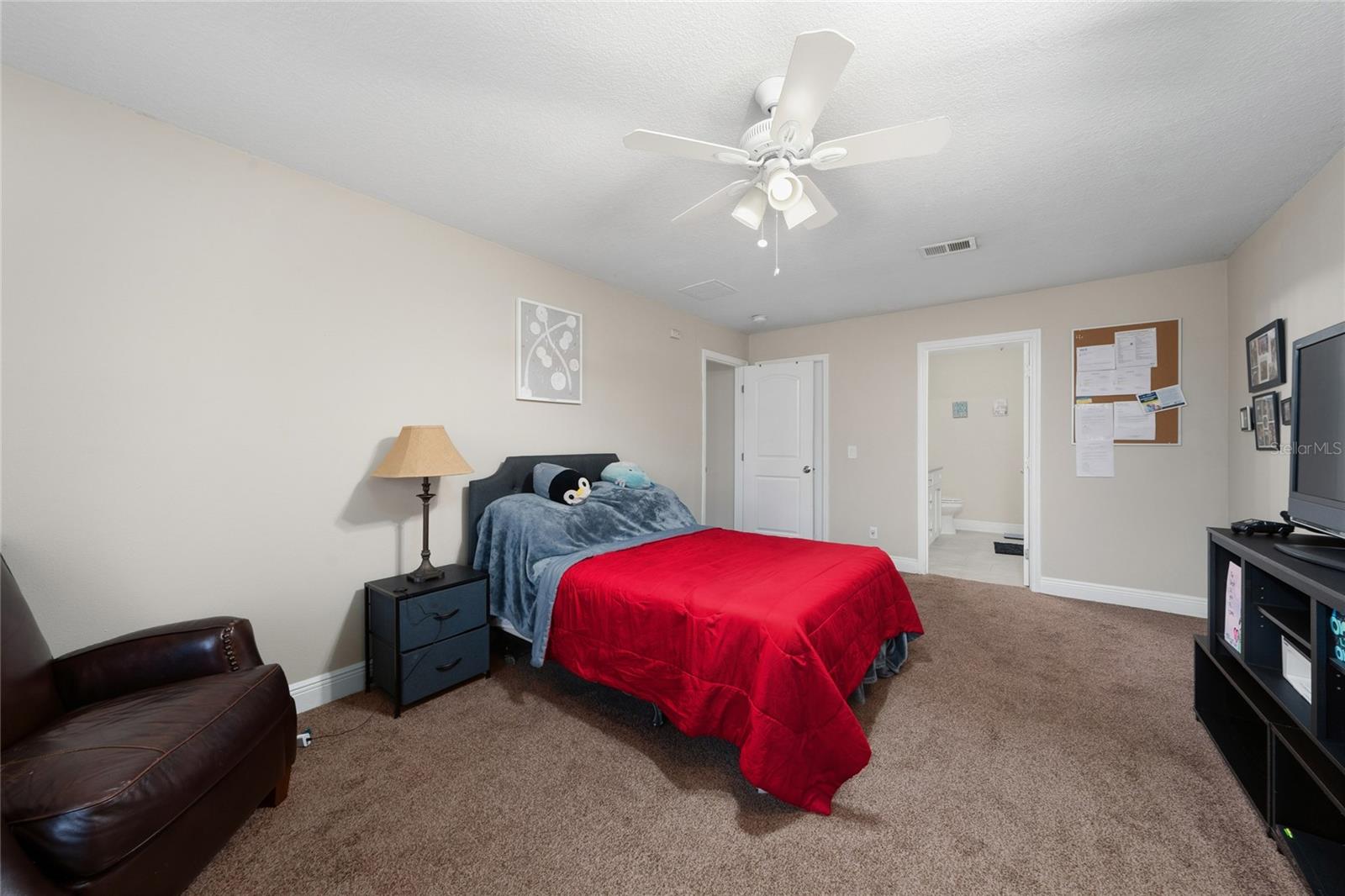 Image 20 of 28 For 12131 Agana Street