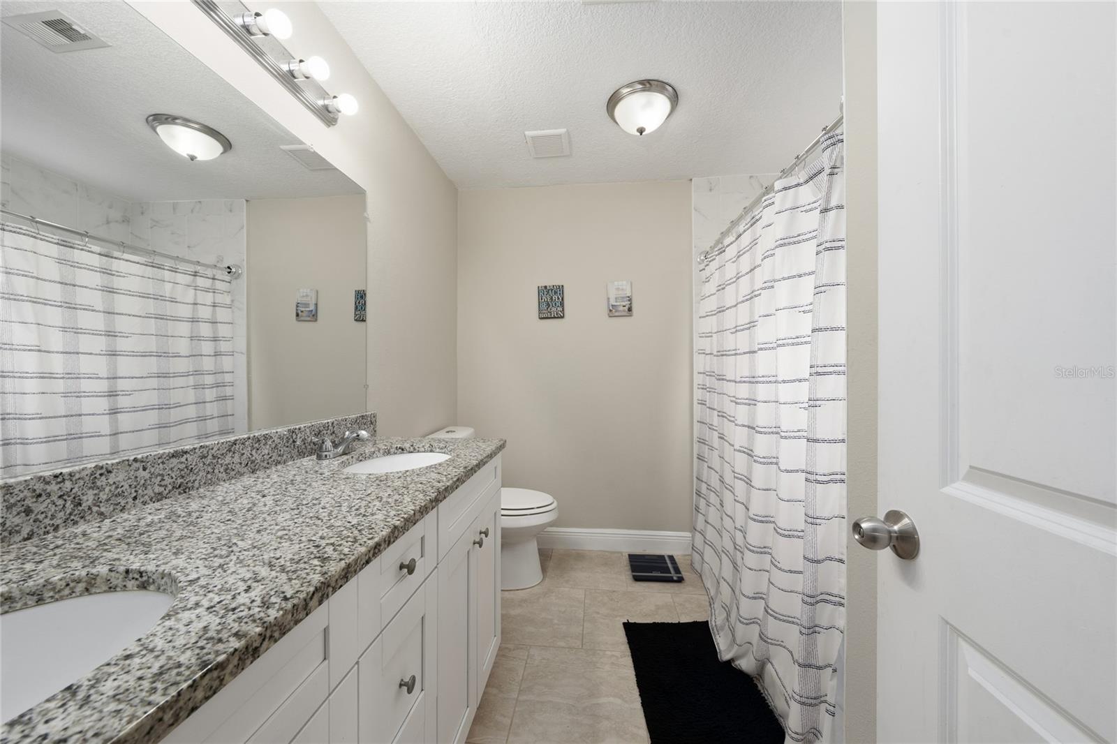 Image 21 of 28 For 12131 Agana Street