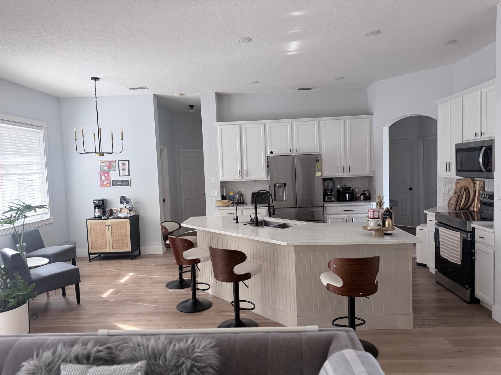 Image 10 of 27 For 14208 Charmont Court