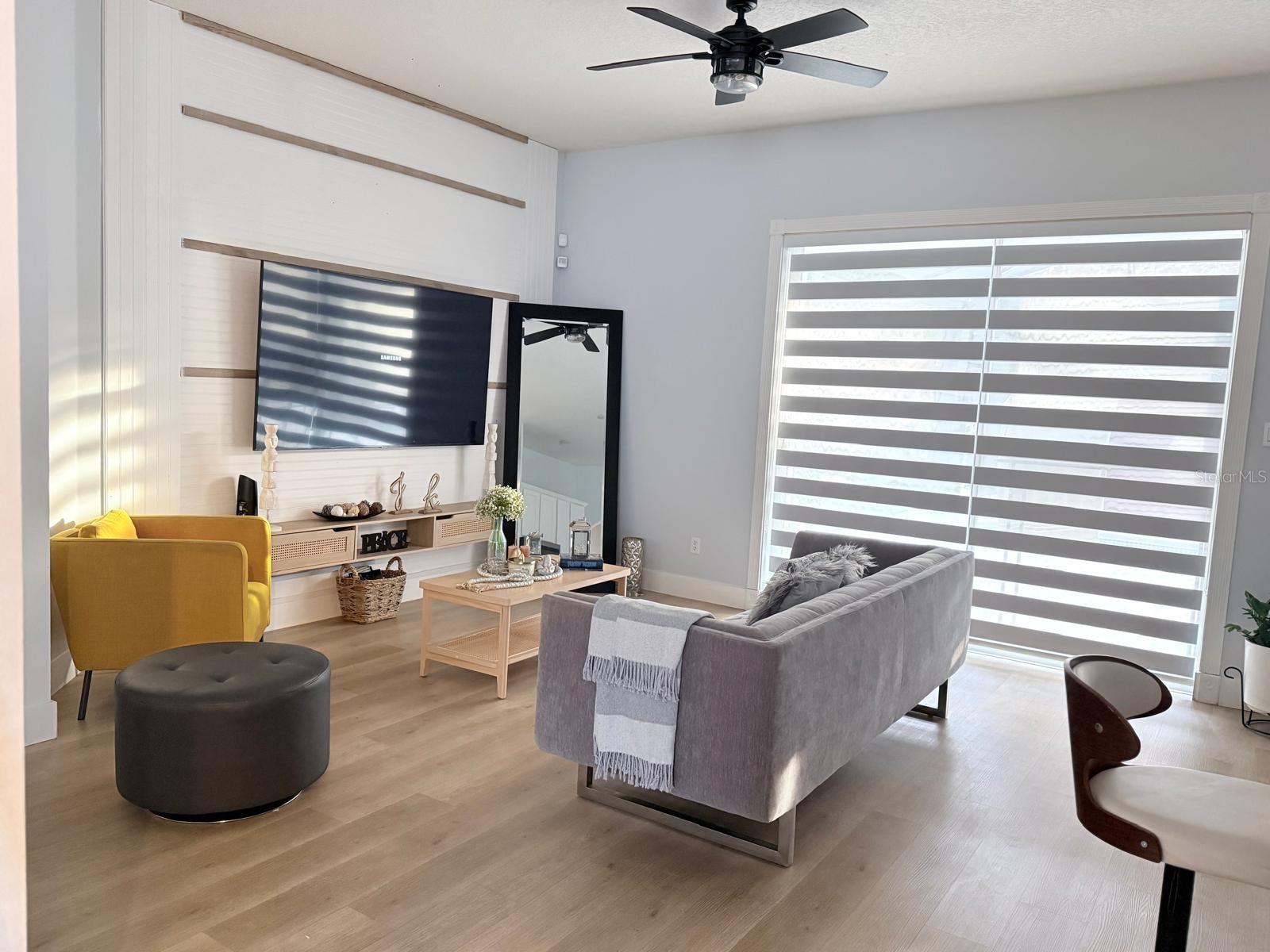 Image 11 of 27 For 14208 Charmont Court