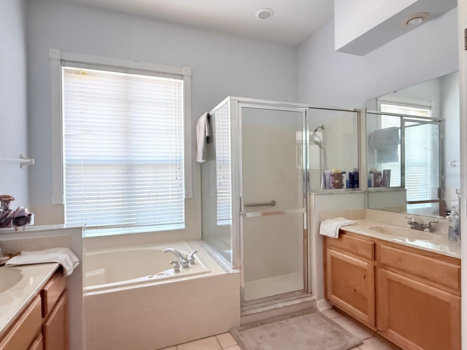 Image 15 of 27 For 14208 Charmont Court