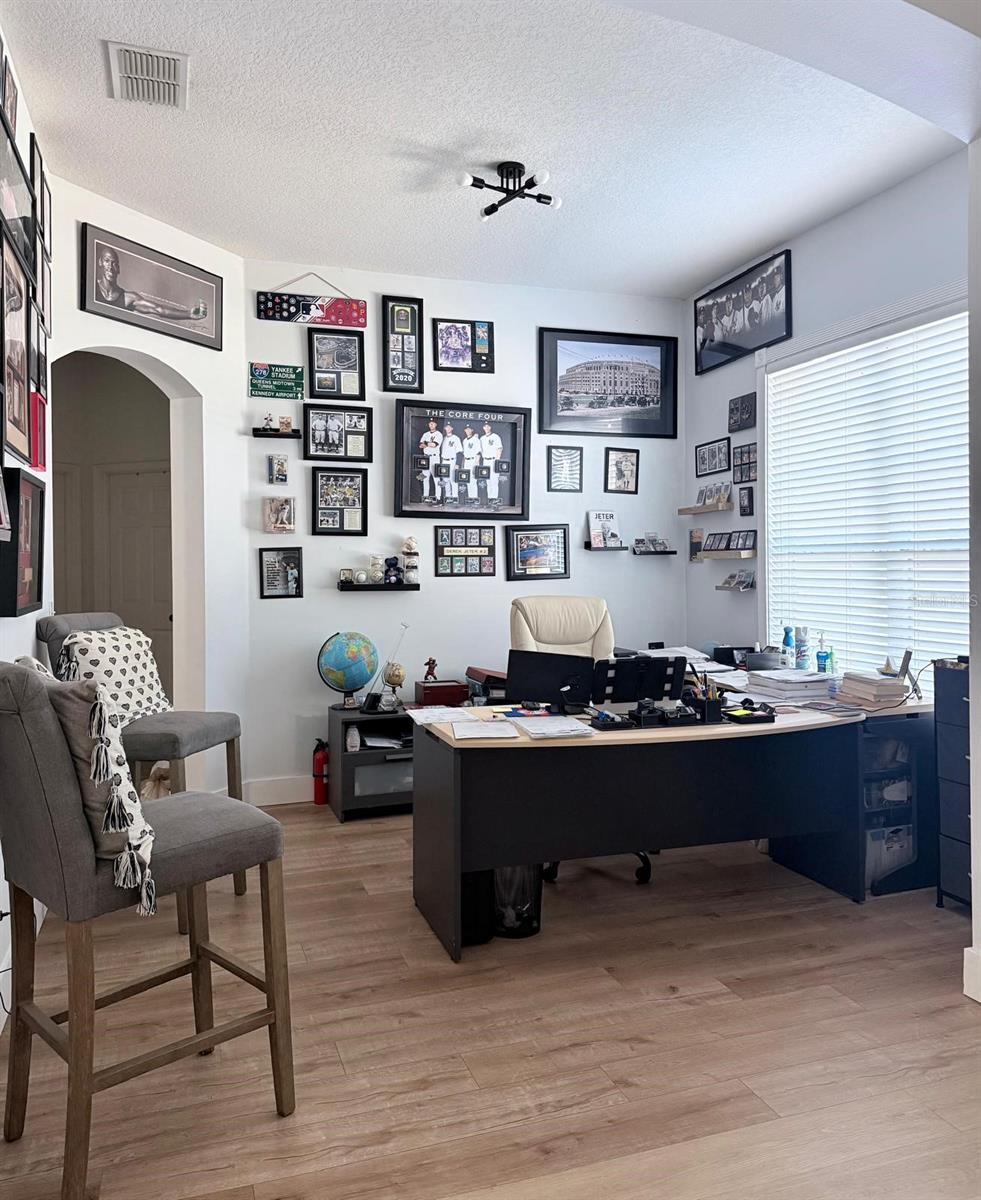 Image 21 of 27 For 14208 Charmont Court