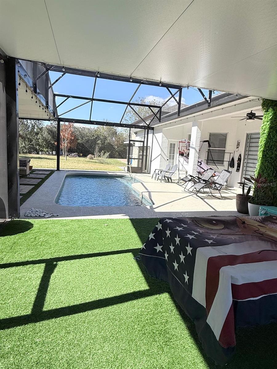 Image 24 of 27 For 14208 Charmont Court