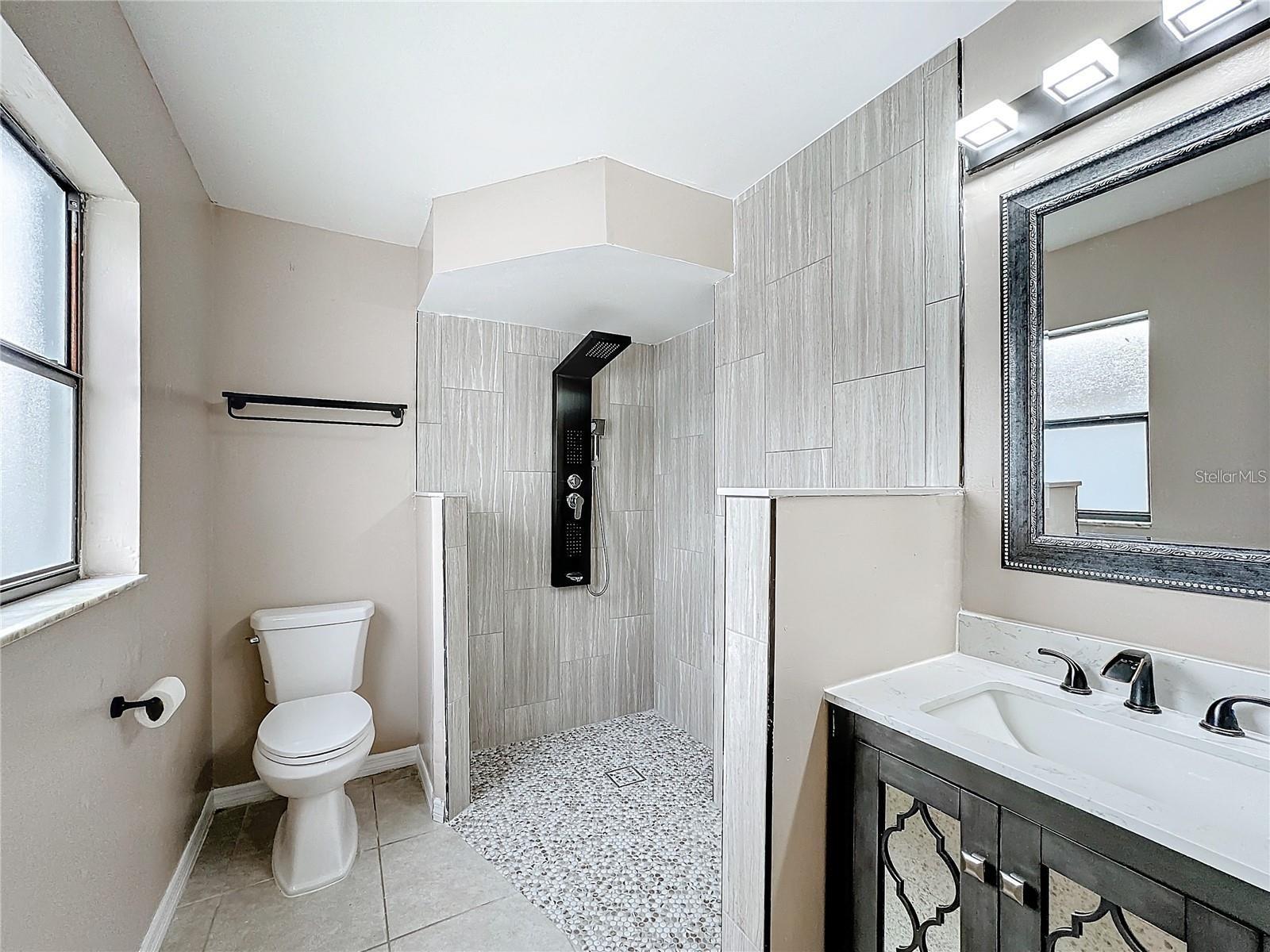 Image 10 of 17 For 103 Alameda Drive