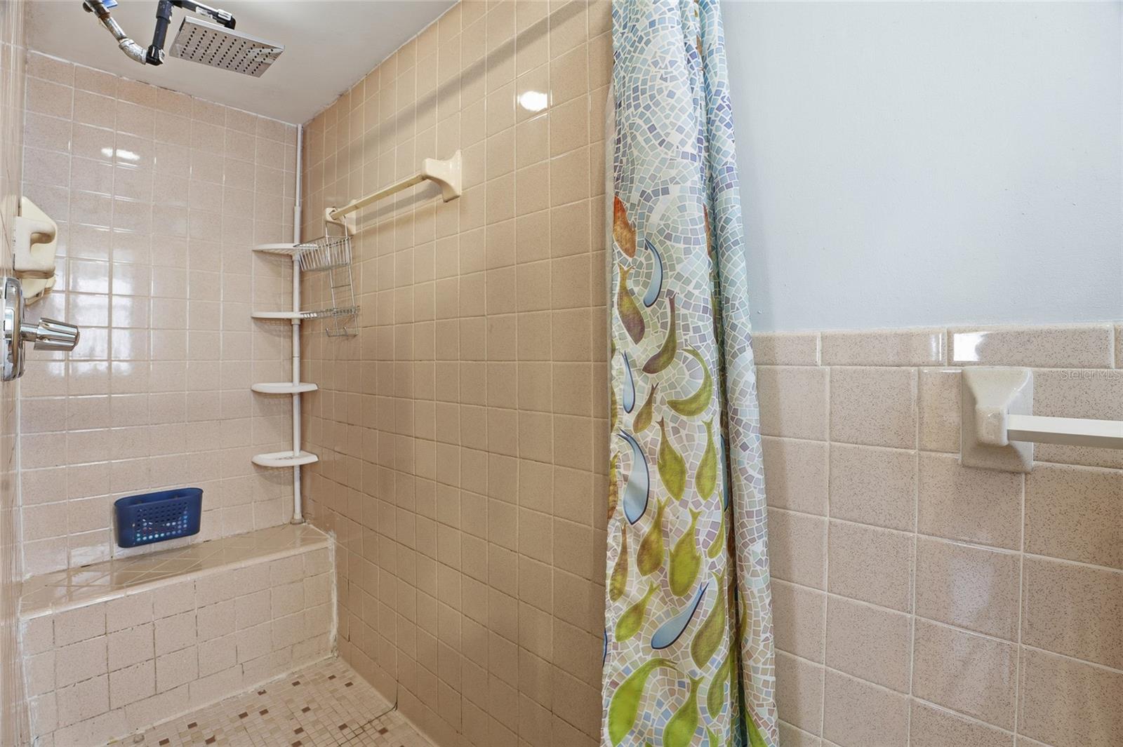 Image 17 of 48 For 7002 Crestlake Drive