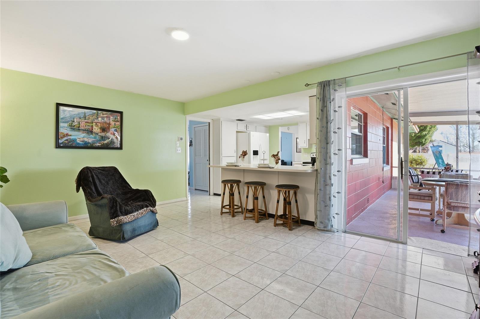 Image 39 of 48 For 7002 Crestlake Drive