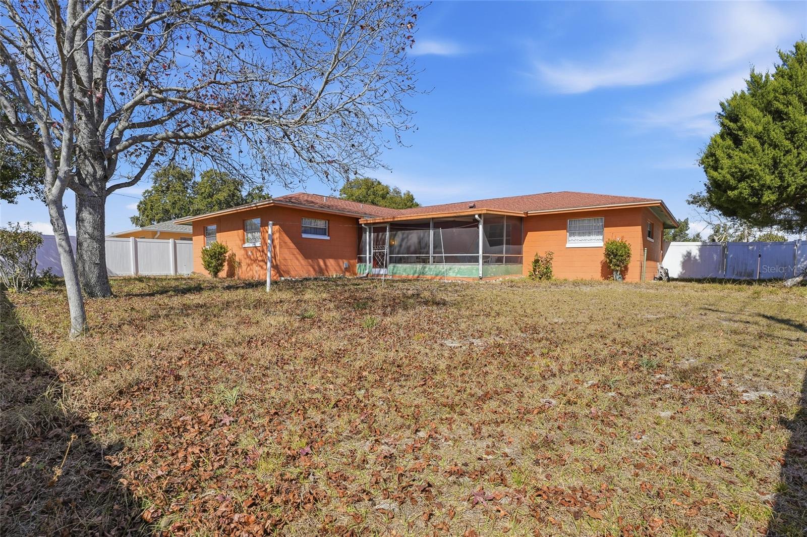 Image 44 of 48 For 7002 Crestlake Drive