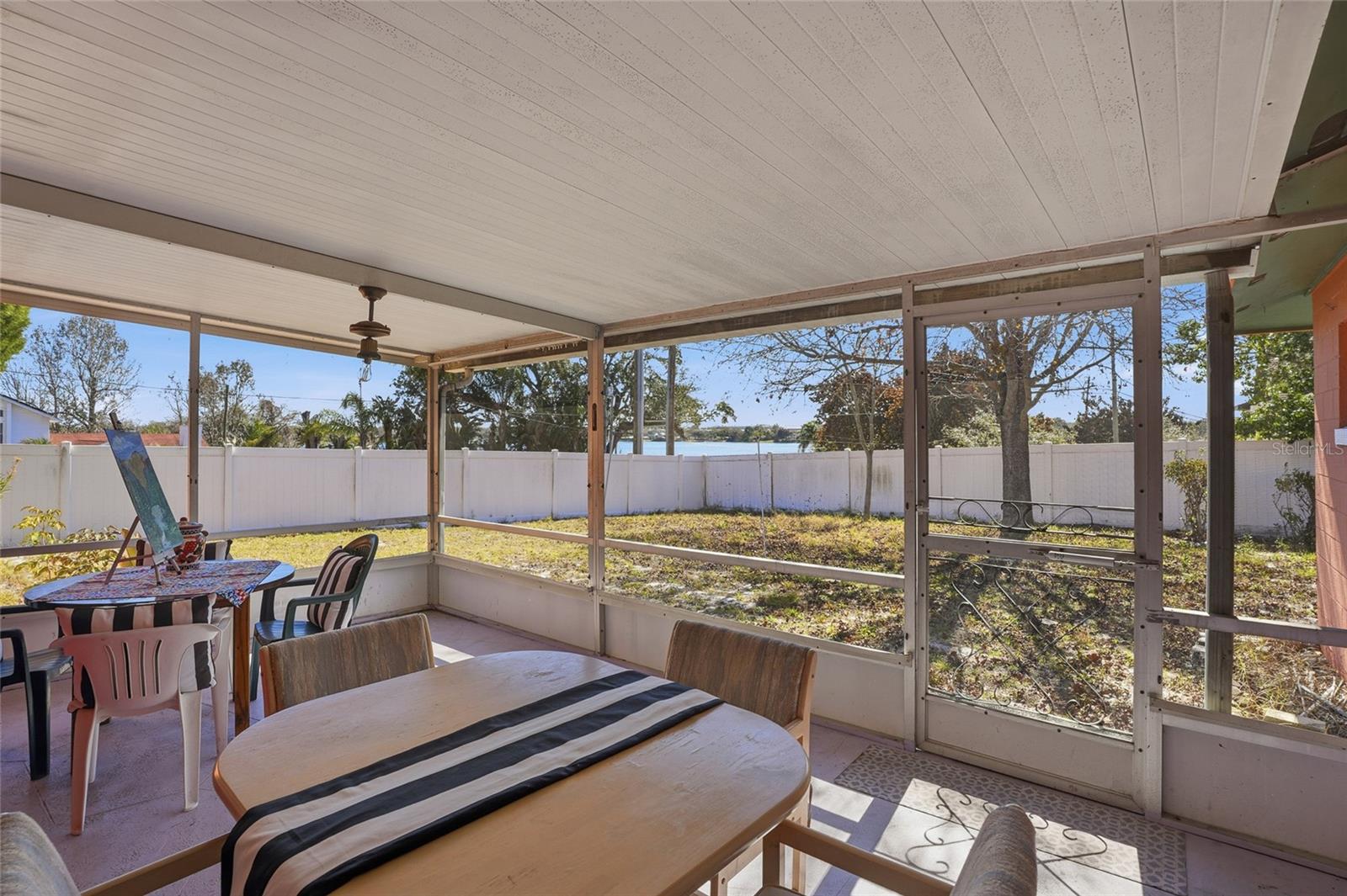 Image 45 of 48 For 7002 Crestlake Drive