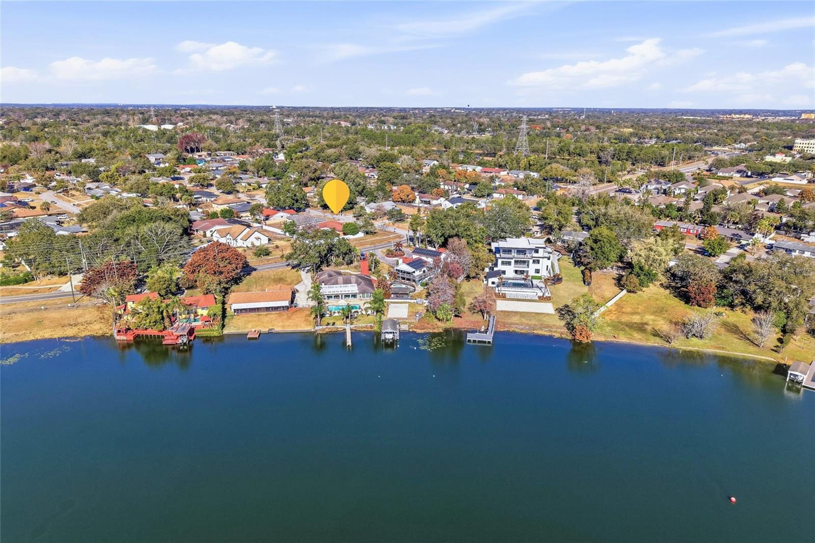 Image 7 of 48 For 7002 Crestlake Drive