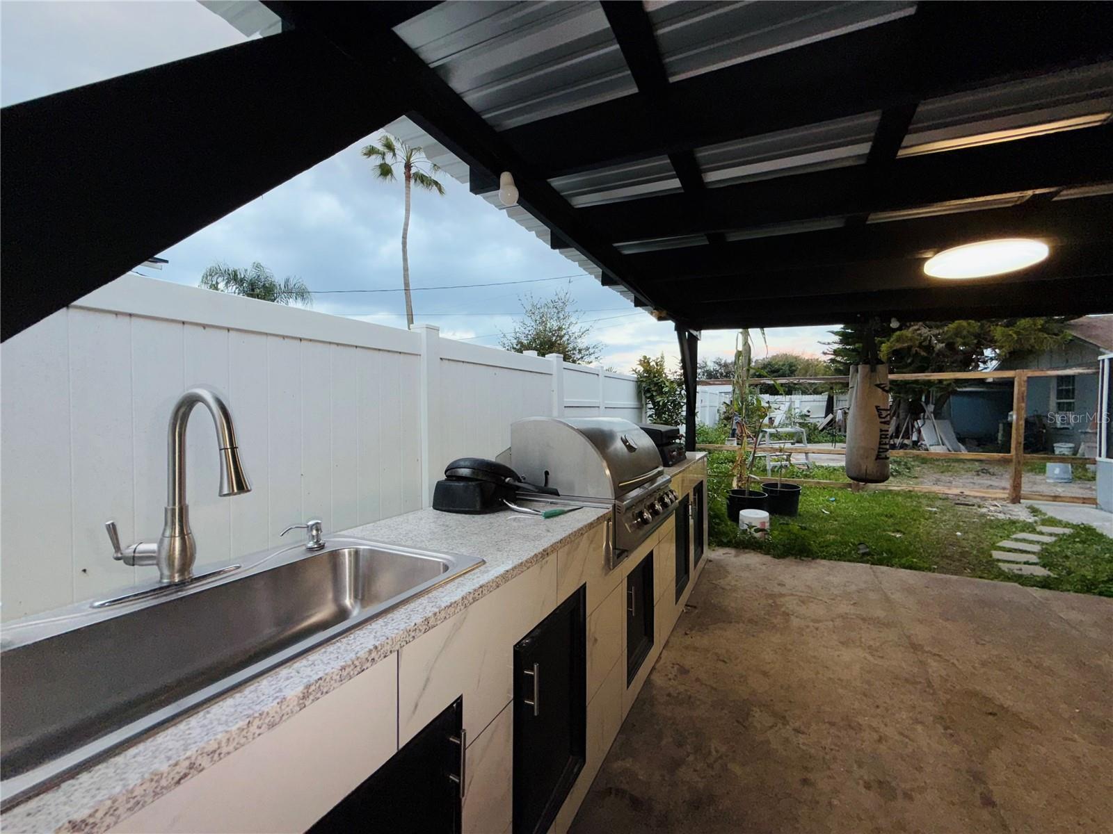 Image 35 of 36 For 2615 Beaumont Avenue