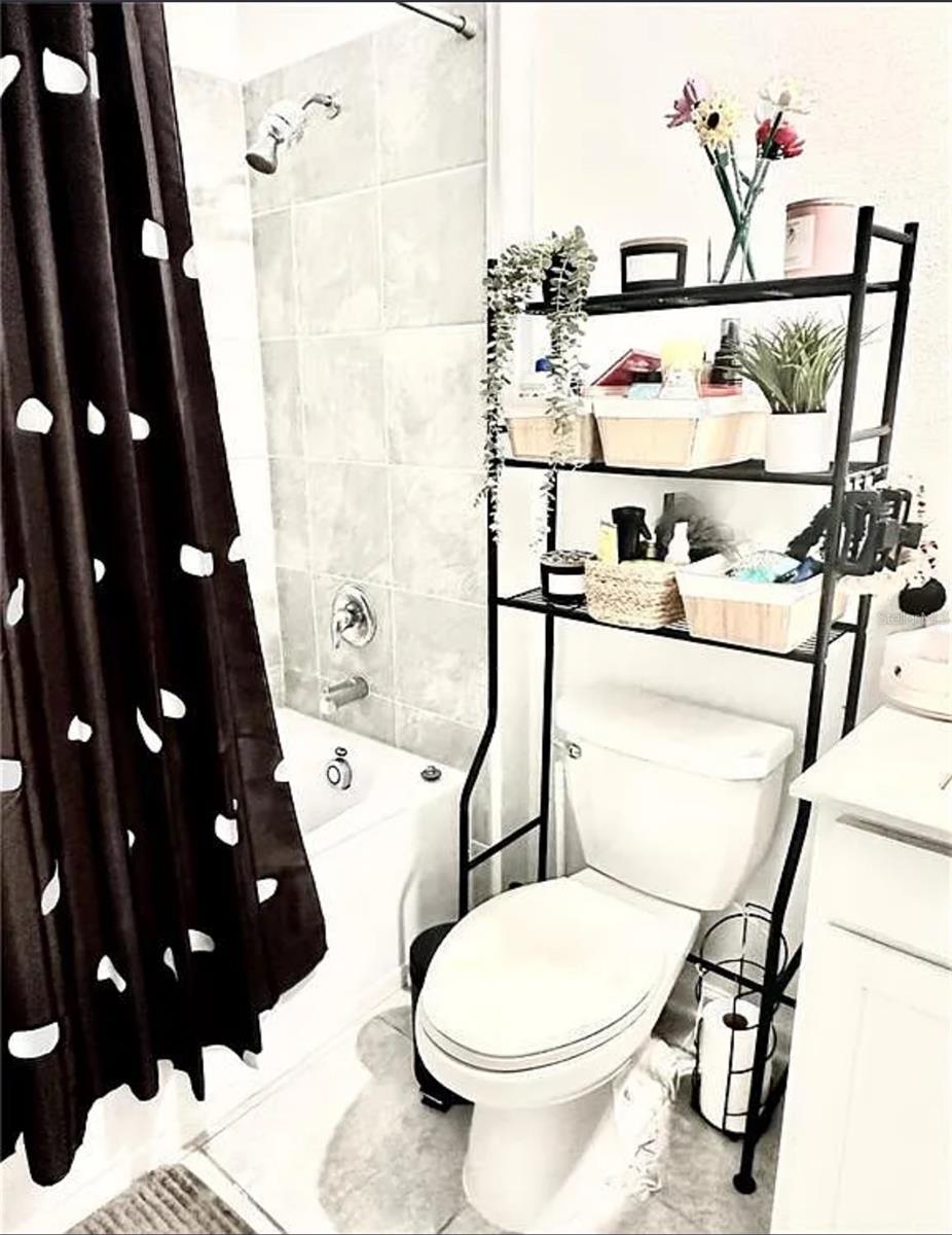 Image 10 of 10 For 1835 Weir Boulevard