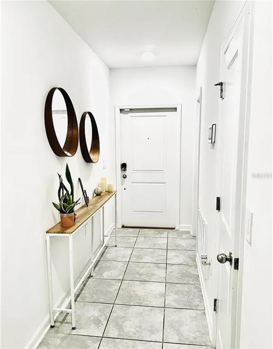 Image 2 of 10 For 1835 Weir Boulevard