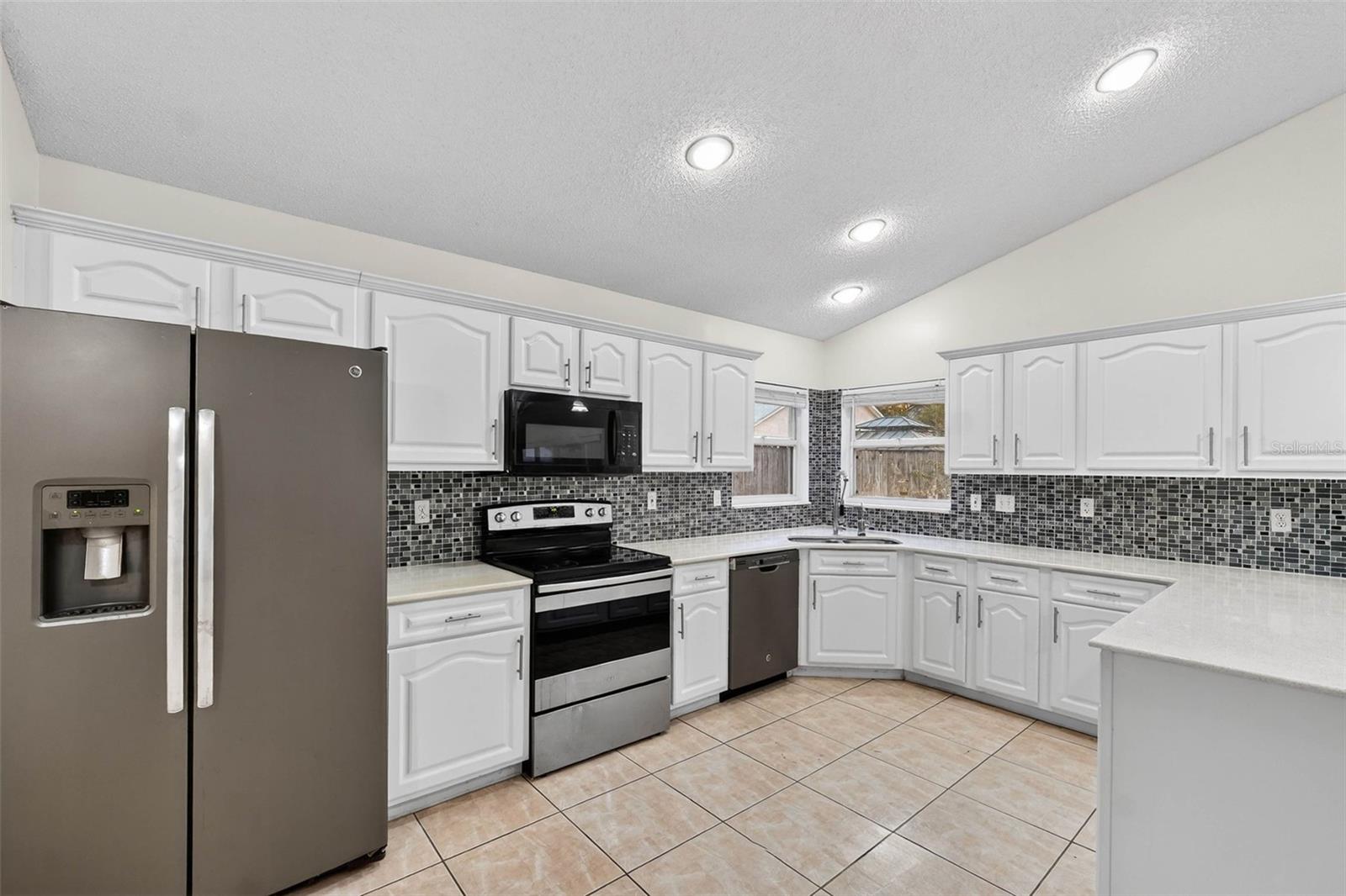 Image 8 of 39 For 160 Prairie Dune Way