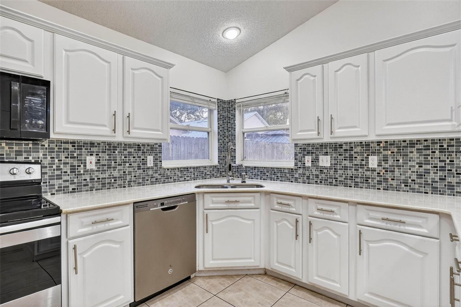 Image 9 of 39 For 160 Prairie Dune Way