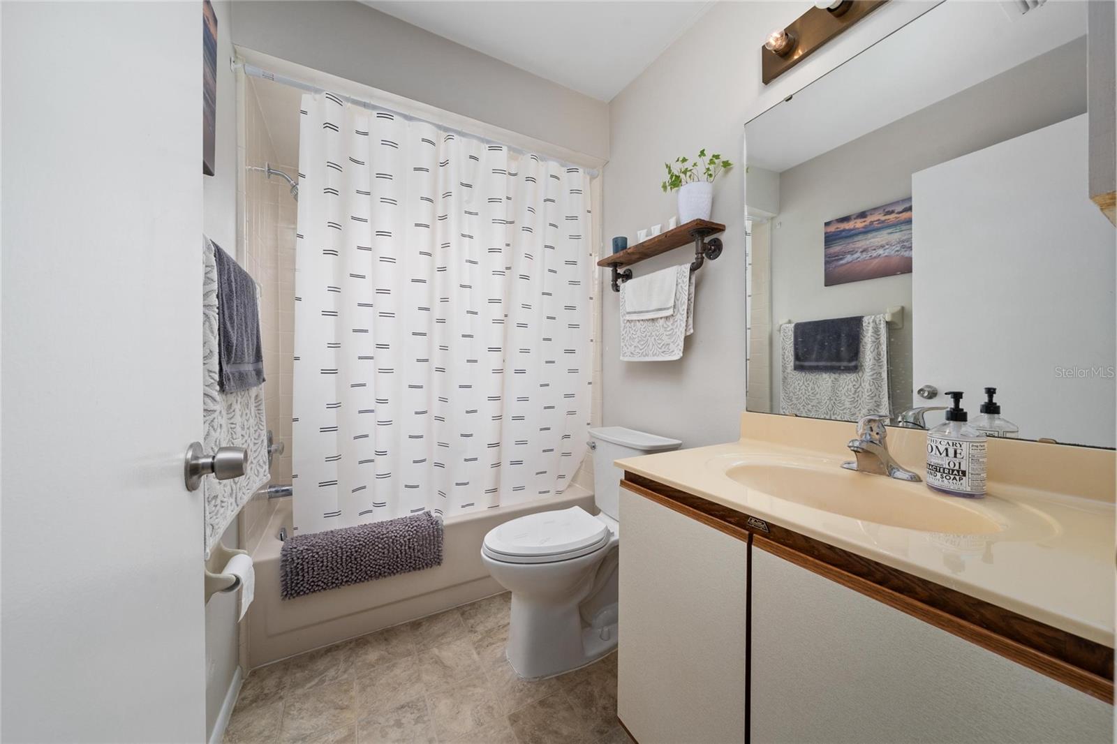 Image 12 of 20 For 2425 Pewter Court