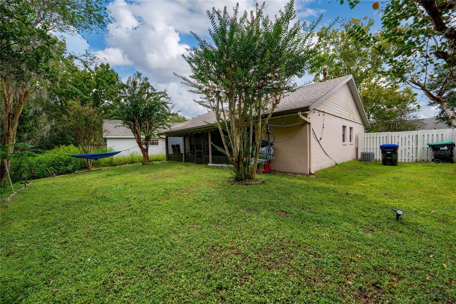 Image 18 of 20 For 2425 Pewter Court