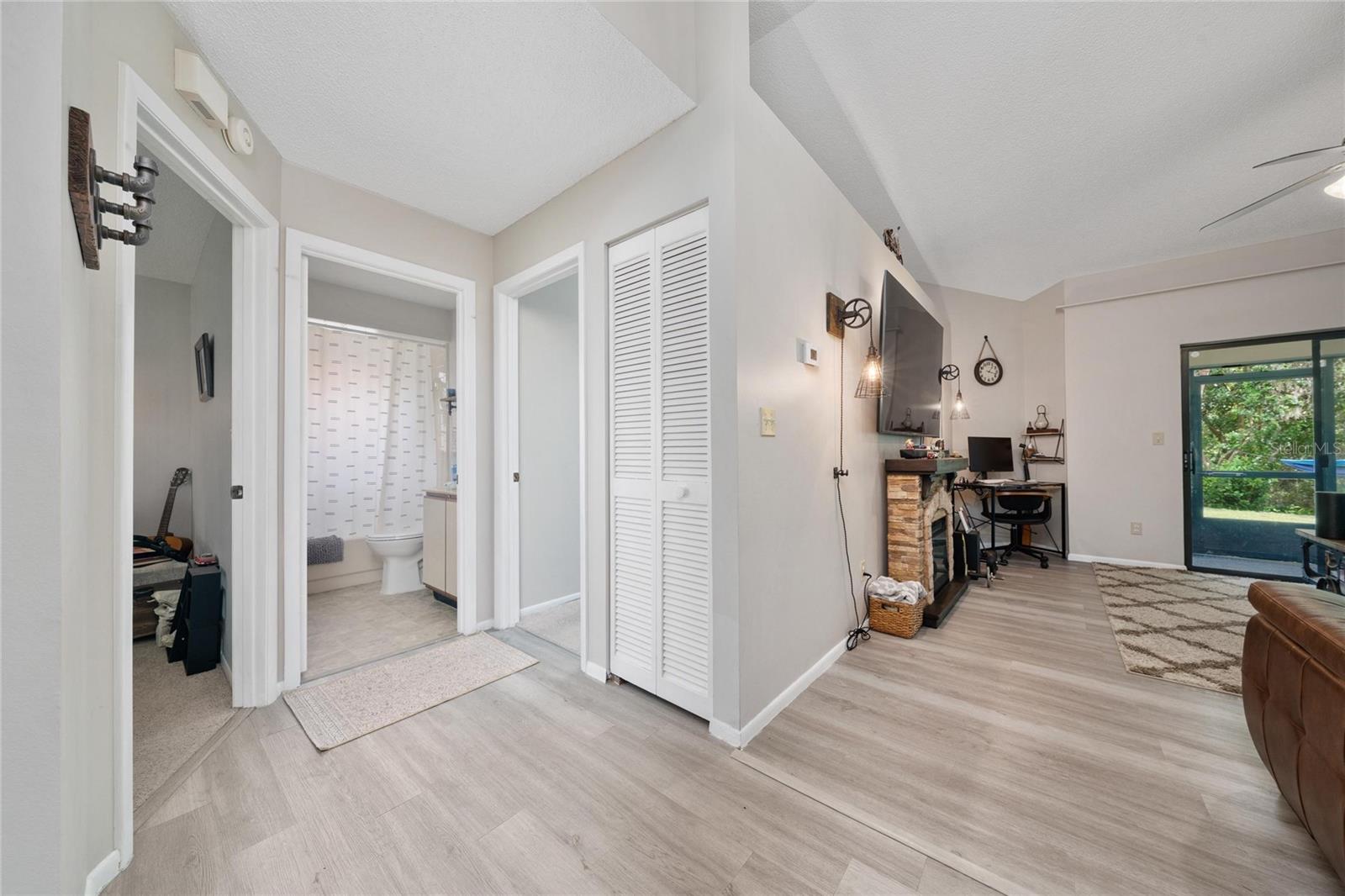 Image 9 of 20 For 2425 Pewter Court