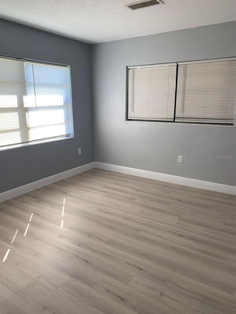 Image 3 of 14 For 5668 Chipola Circle