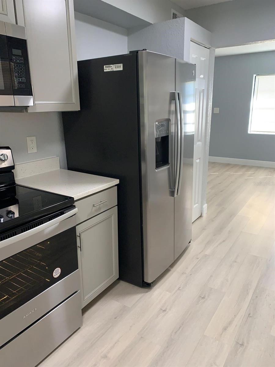 Image 5 of 14 For 5668 Chipola Circle