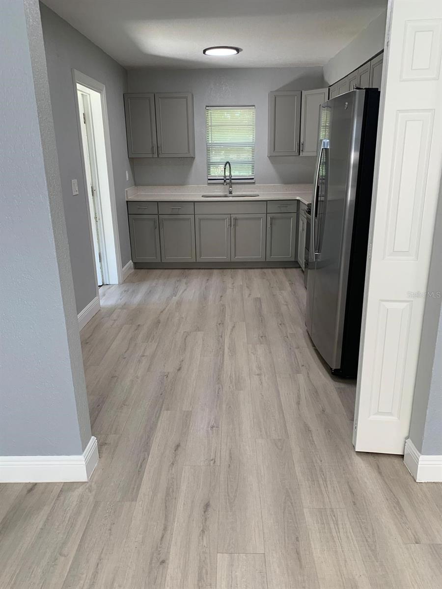 Image 7 of 14 For 5668 Chipola Circle