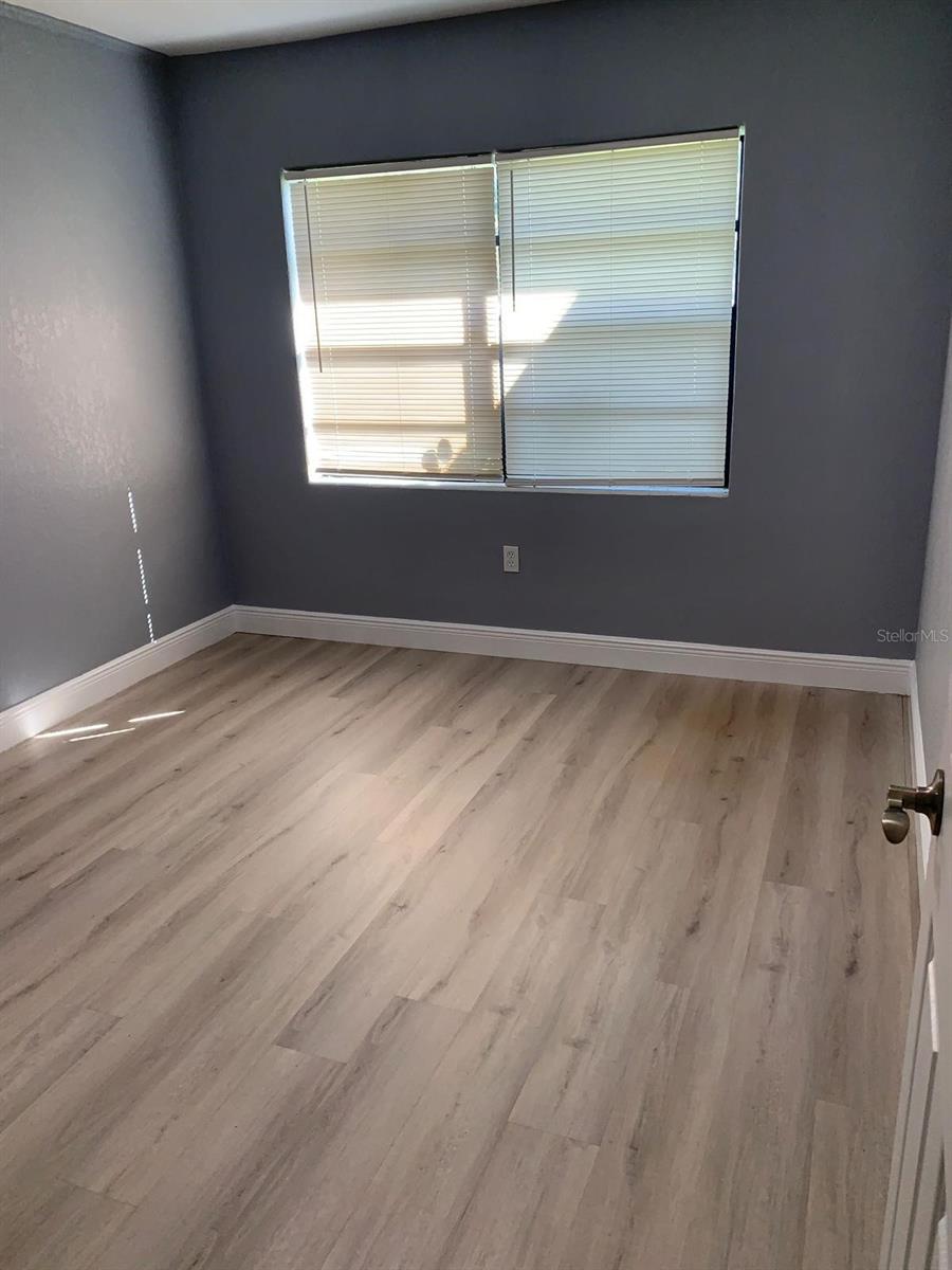 Image 9 of 14 For 5668 Chipola Circle