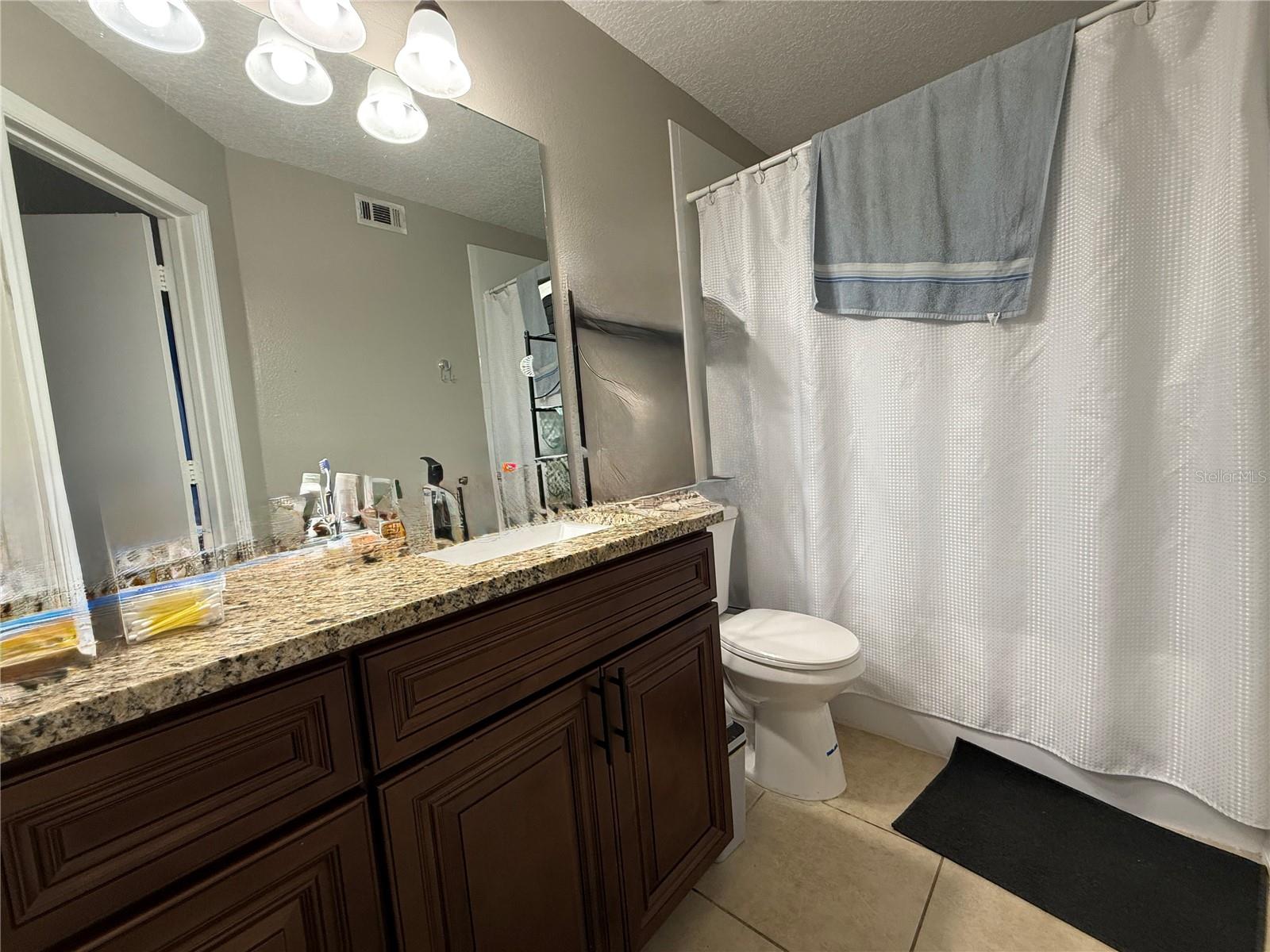 Listing photo id 10 for 401 Fountainhead Circle 152