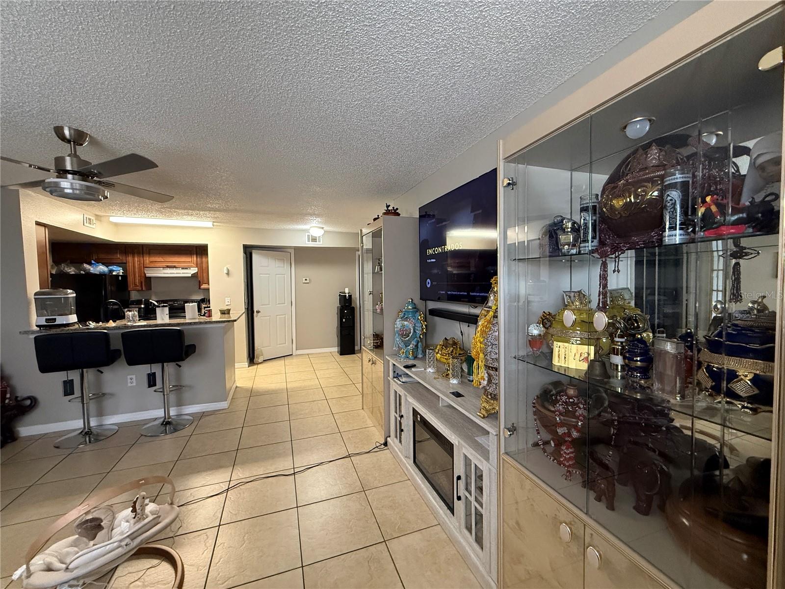 Listing photo id 4 for 401 Fountainhead Circle 152