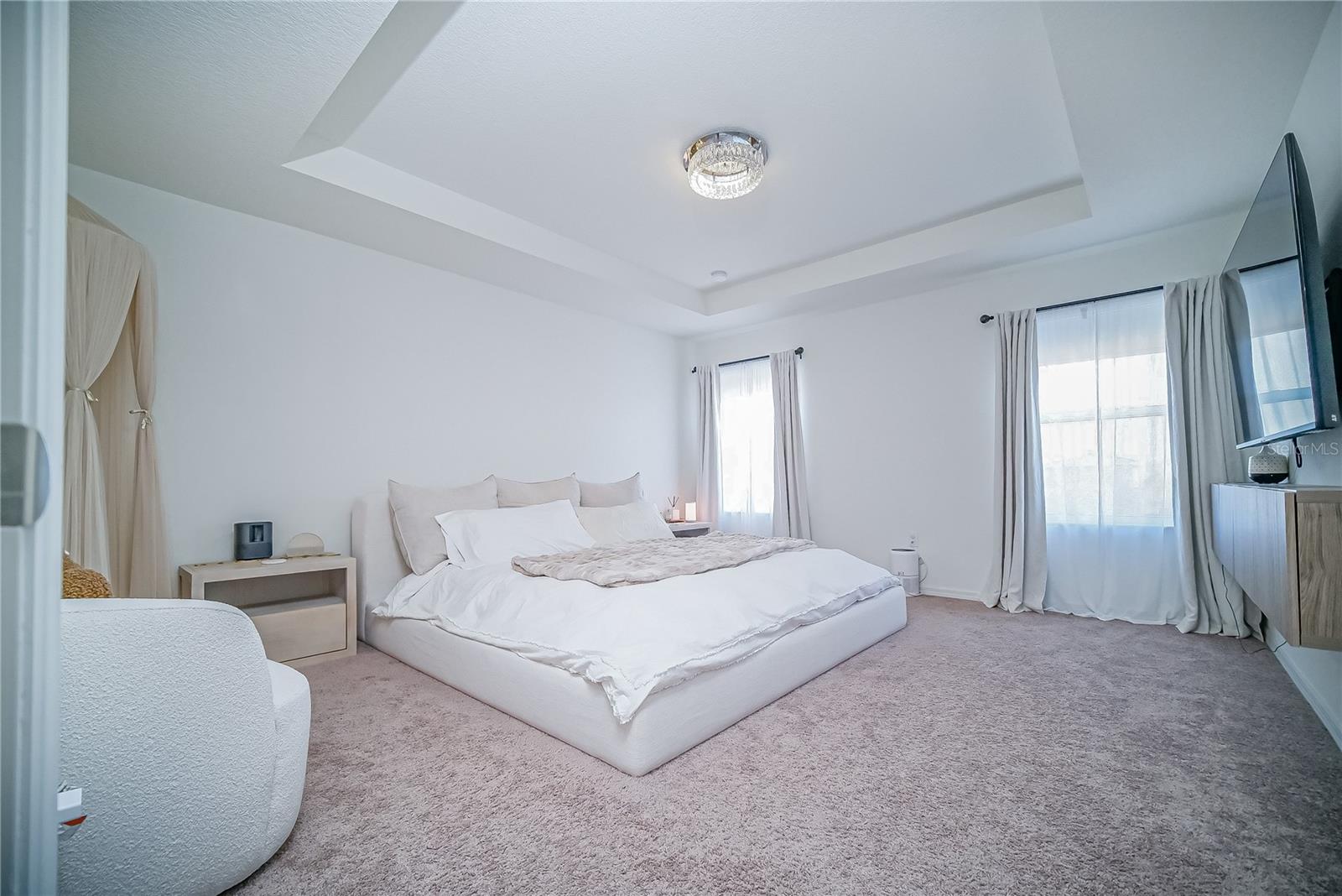 Image 13 of 31 For 895 Overpool Avenue