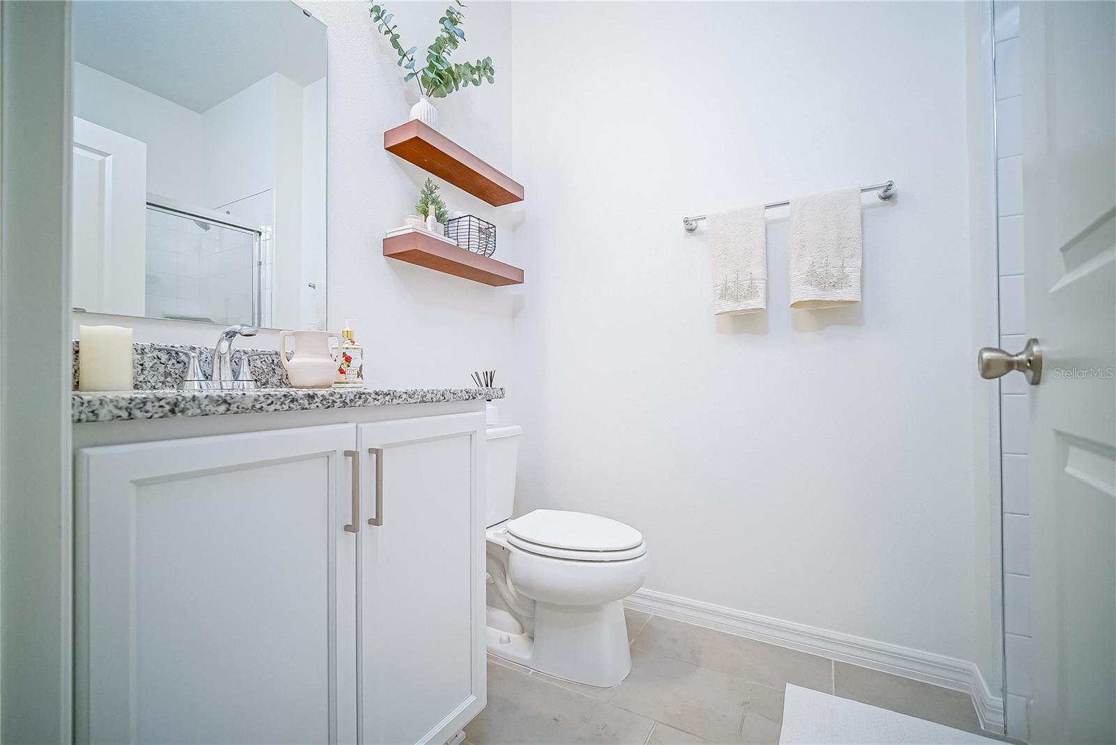 Image 4 of 31 For 895 Overpool Avenue