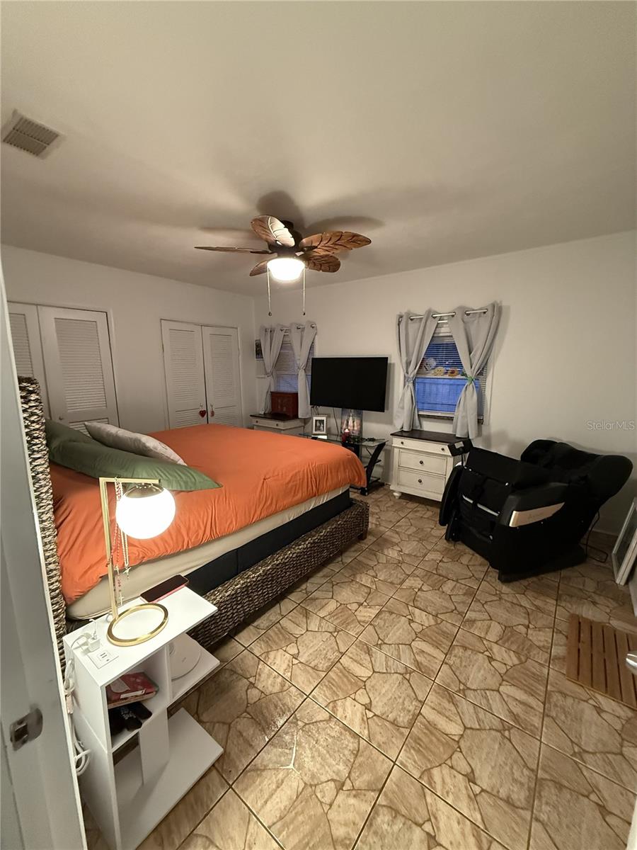 Image 27 of 36 For 110 Main Avenue