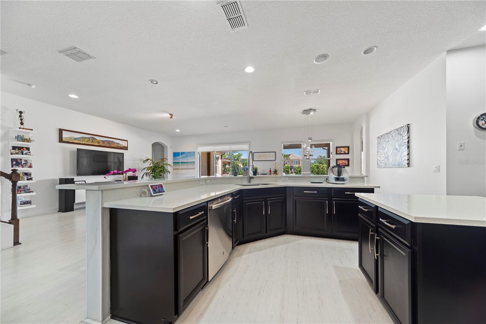 Image 19 of 44 For 7325 Wild Blackberry Trail