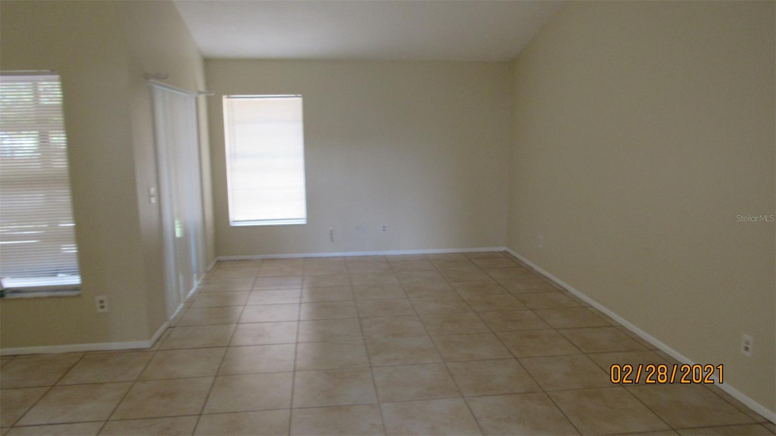 Image 2 of 15 For 2718 Dixie Lane