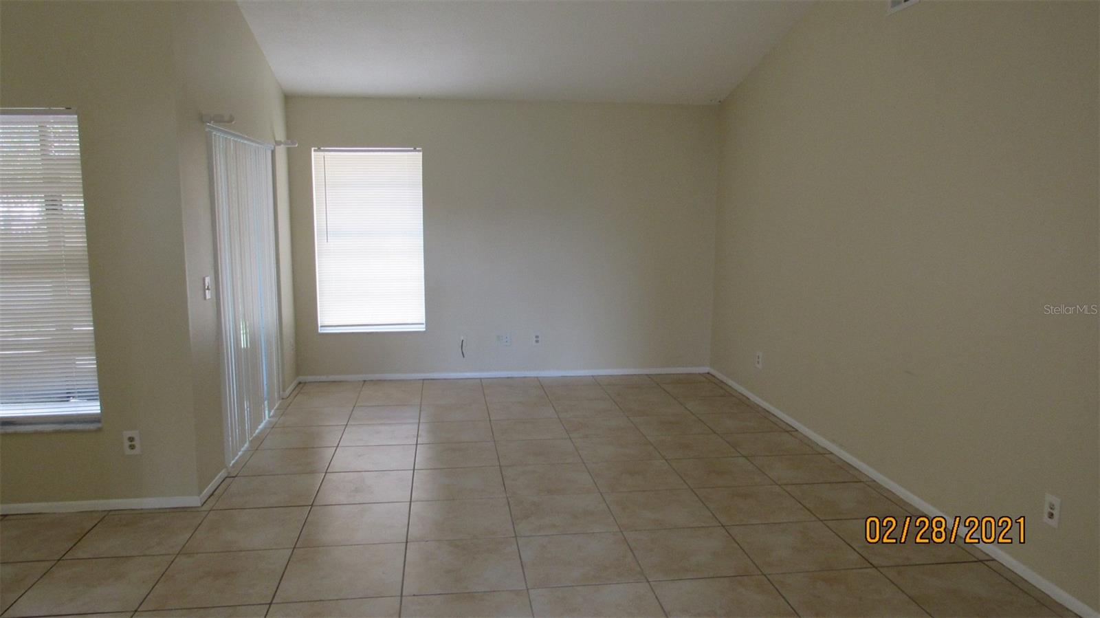 Image 3 of 15 For 2718 Dixie Lane