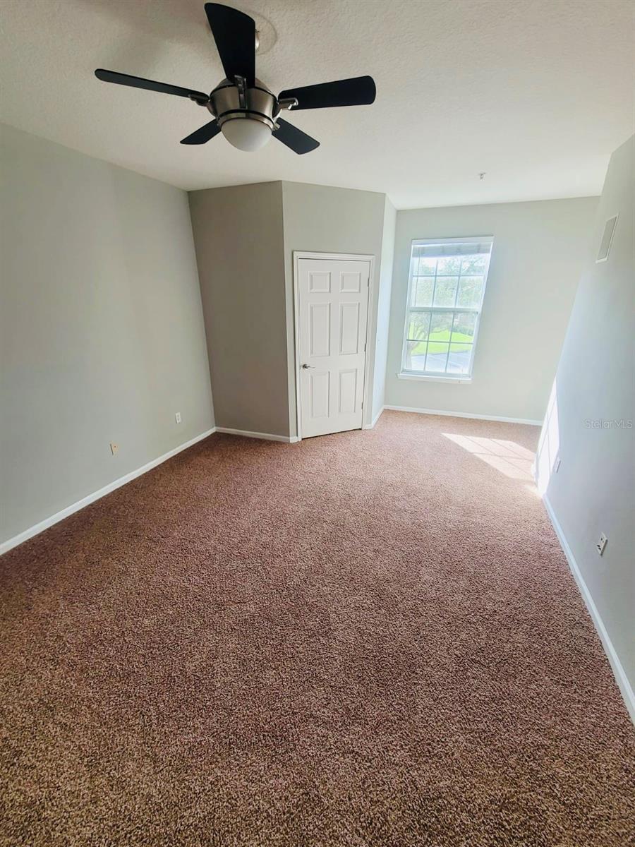 Image 13 of 26 For 14341 Fredricksburg Drive 1004